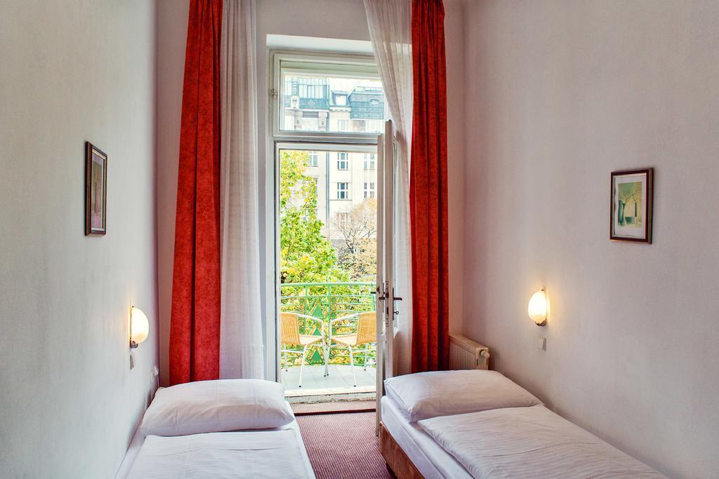 Meran Prague Exterior photo